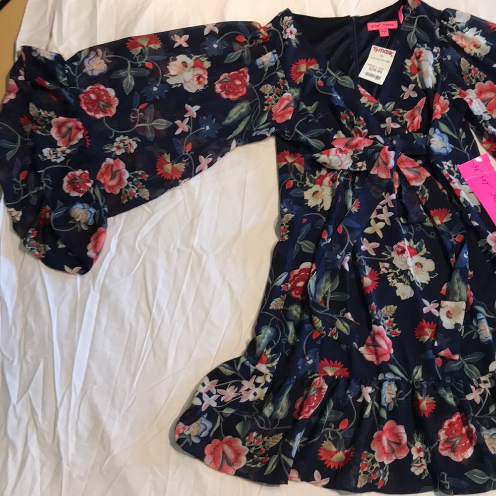 NWT Betsey Johnson Floral Sheer Lined Dress